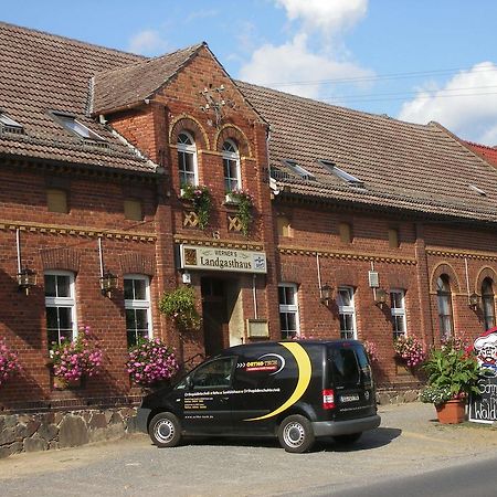 Werners Landgasthaus Hotel Lieskau Exterior photo