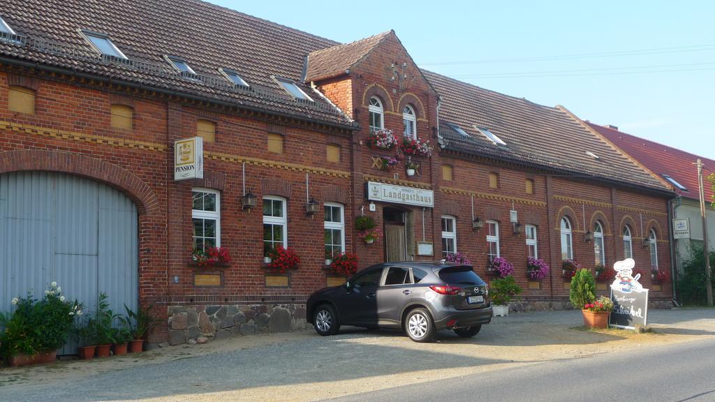 Werners Landgasthaus Hotel Lieskau Exterior photo